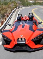 Polaris-Slingshot-three-wheeler-press-shot-red-front.jpg